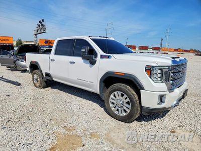 Czwarte zdjęcie samochodu z boku: 2021 GMC SIERRA K2500 DENALI VIN:1GT49REY6MF236942 - miniatura