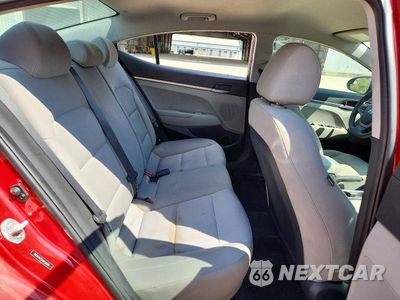 Zdjęcie 10 z 12 samochodu: 2017 HYUNDAI ELANTRA SE VIN:5NPD74LF5HH130634 - miniatura