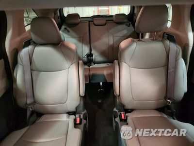 Zdjęcie 10 z 13 samochodu: 2023 TOYOTA SIENNA XLE VIN:5TDJSKFCXPS093936 - miniatura