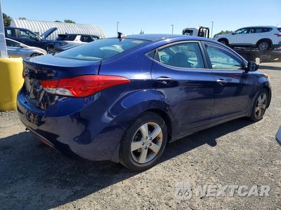Trzecie zdjęcie samochodu z tyłu: 2013 HYUNDAI ELANTRA GLS VIN:5NPDH4AE8DH226386 - miniatura