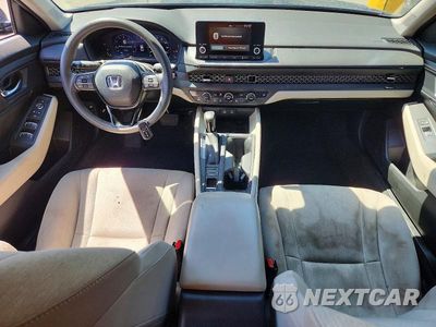 Zdjęcie 8 z 12 samochodu: 2023 HONDA ACCORD EX VIN:1HGCY1F35PA034664 - miniatura
