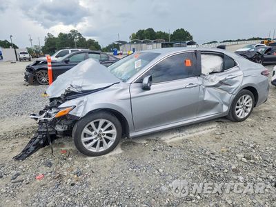 2023 TOYOTA CAMRY LE 4T1C11AK8PU124855 - główne zdjęcie licytacji z USA - miniatura