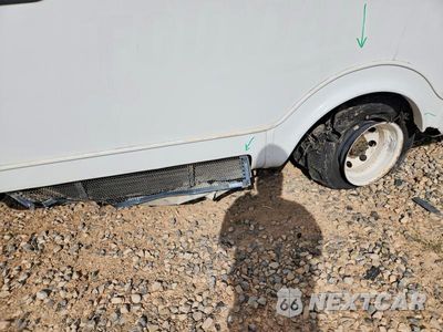 Zdjęcie 9 z 10 samochodu: 2004 FORD ECONOLINE E350 SUPER DUTY CUTAWAY VAN VIN:1FDWE35S74HA21955 - miniatura