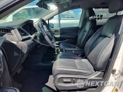 Zdjęcie 7 z 14 samochodu: 2023 HONDA ODYSSEY EXL VIN:5FNRL6H66PB079552 - miniatura