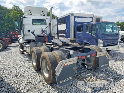 Drugie zdjęcie samochodu z przodu: 2022 VOLVO VNL SEMI TRUCK VIN:4V4NC9EH3NN299109 - miniatura