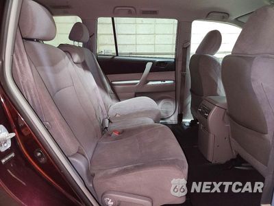 Zdjęcie 11 z 13 samochodu: 2011 TOYOTA HIGHLANDER BASE VIN:5TDBK3EH9BS063875 - miniatura