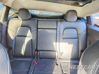 Zdjęcie 10 z 13 samochodu: 2023 TESLA MODEL Y VIN:7SAYGAEE9PF713860 - miniatura