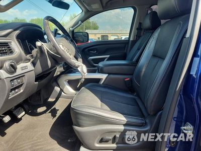 Zdjęcie 7 z 12 samochodu: 2019 NISSAN TITAN PRO-4X VIN:1N6AA1E5XKN513979 - miniatura