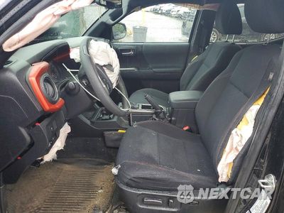 Zdjęcie 7 z 12 samochodu: 2020 TOYOTA TACOMA TRD SPORT VIN:3TMDZ5BN3LM085043 - miniatura