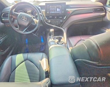 Zdjęcie 8 z 12 samochodu: 2022 TOYOTA CAMRY SE VIN:4T1G11AKXNU627348 - miniatura