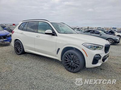 Czwarte zdjęcie samochodu z boku: 2021 BMW X5 M50I VIN:5UXJU4C0XM9E82264 - miniatura