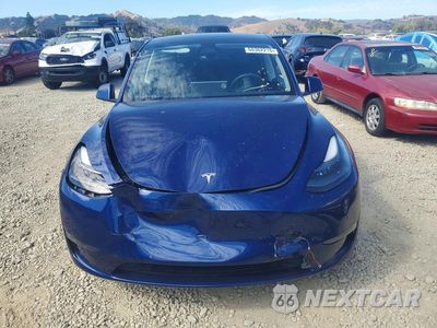 Piąte zdjęcie samochodu w środku: 2022 TESLA MODEL Y VIN:7SAYGDEE8NF543375 - miniatura