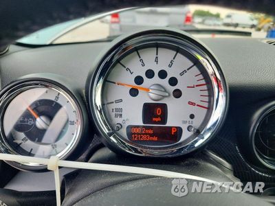 Zdjęcie 9 z 12 samochodu: 2012 MINI COOPER S VIN:WMWZP3C57CT249858 - miniatura