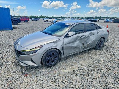 2022 HYUNDAI ELANTRA SEL 5NPLS4AG9NH067880 - główne zdjęcie licytacji z USA - miniatura