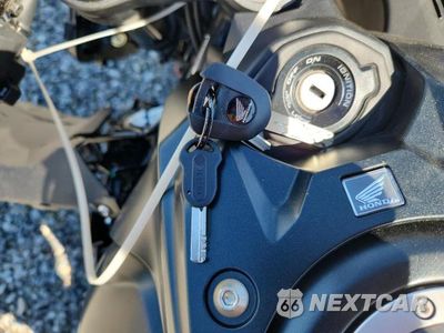Zdjęcie 8 z 9 samochodu: 2026 HONDA CBR650 R VIN:MLHRH1553T5202006 - miniatura