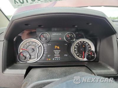 Zdjęcie 9 z 13 samochodu: 2018 RAM 2500 LARAMIE VIN:3C6UR5NLXJG216918 - miniatura