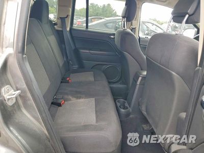 Zdjęcie 10 z 13 samochodu: 2011 JEEP COMPASS SPORT VIN:1J4NF1FB5BD234983 - miniatura