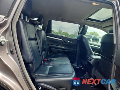 Zdjęcie 11 z 13 samochodu: 2017 TOYOTA HIGHLANDER HYBRID XLE VIN:5TDJGRFH5HS026619 - miniatura