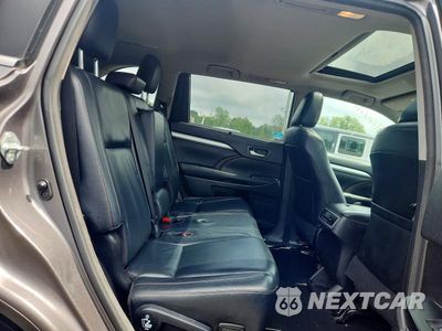Zdjęcie 11 z 13 samochodu: 2017 TOYOTA HIGHLANDER HYBRID XLE VIN:5TDJGRFH5HS026619 - miniatura