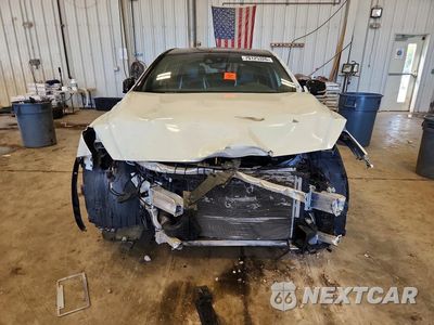 Piąte zdjęcie samochodu w środku: 2018 INFINITI QX30 SPORT VIN:SJKCH5CP2JA050466 - miniatura