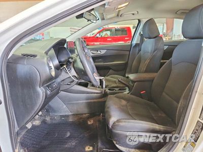 Zdjęcie 7 z 12 samochodu: 2019 KIA FORTE FE VIN:3KPF24AD6KE097499 - miniatura