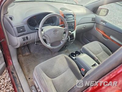 Zdjęcie 8 z 13 samochodu: 2006 TOYOTA SIENNA XLE 7 PASSENGER VIN:5TDZA22C06S463222 - miniatura