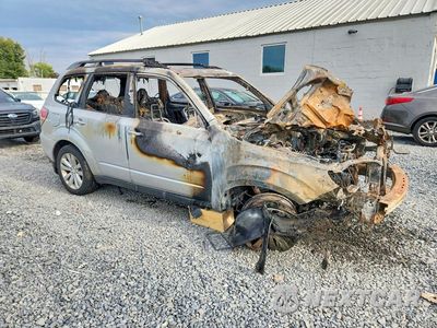 Czwarte zdjęcie samochodu z boku: 2011 SUBARU FORESTER 2.5X PREMIUM VIN:JF2SHADC6BH765196 - miniatura