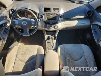 Zdjęcie 8 z 13 samochodu: 2010 TOYOTA RAV4 BASE VIN:JTMBF4DV8A5020585 - miniatura