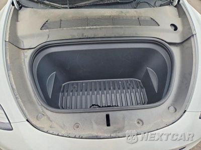 Zdjęcie 11 z 12 samochodu: 2022 TESLA MODEL Y VIN:7SAYGDEE7NA010804 - miniatura