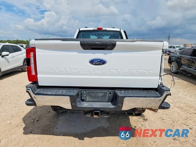 Zdjęcie 6 z 12 samochodu: 2023 FORD F250 SUPER DUTY VIN:1FTBF2BA0PEC61117 - miniatura
