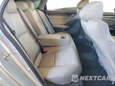 Zdjęcie 10 z 12 samochodu: 2018 HONDA ACCORD LX VIN:1HGCV1F17JA193250 - miniatura