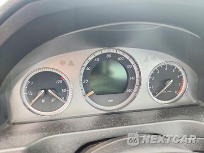 Zdjęcie 9 z 13 samochodu: 2008 MERCEDES-BENZ C 300 VIN:WDDGF54X08R035989 - miniatura