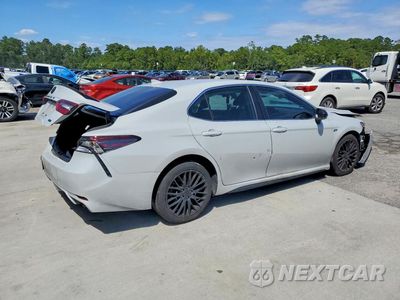 Trzecie zdjęcie samochodu z tyłu: 2022 TOYOTA CAMRY SE VIN:4T1G11AK1NU075593 - miniatura