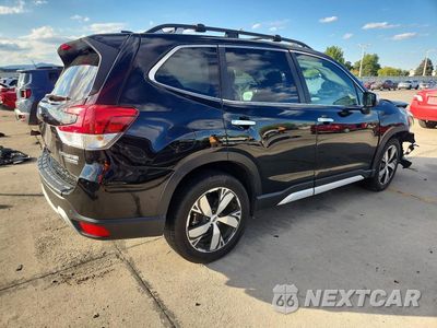 Trzecie zdjęcie samochodu z tyłu: 2019 SUBARU FORESTER TOURING VIN:JF2SKAWC4KH522243 - miniatura