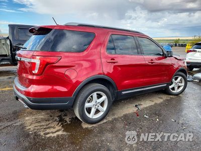 Trzecie zdjęcie samochodu z tyłu: 2018 FORD EXPLORER XLT VIN:1FM5K7D8XJGA42351 - miniatura