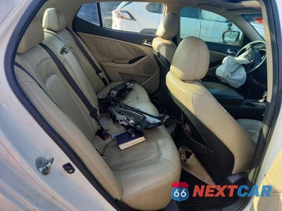 Zdjęcie 10 z 12 samochodu: 2011 KIA OPTIMA EX VIN:KNAGN4A70B5063461 - miniatura