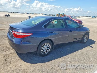 Trzecie zdjęcie samochodu z tyłu: 2017 TOYOTA CAMRY LE VIN:4T1BF1FK5HU718441 - miniatura