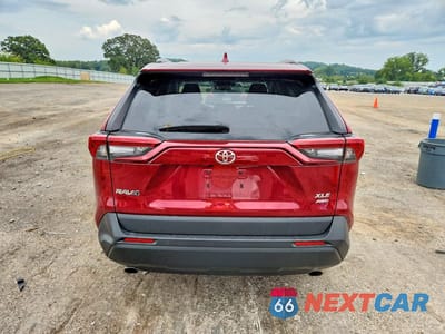 Zdjęcie 6 z 13 samochodu: 2020 TOYOTA RAV4 XLE VIN:2T3P1RFV5LW108830 - miniatura