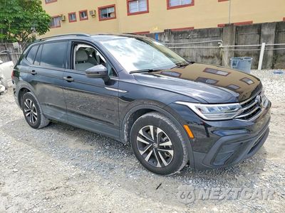 Czwarte zdjęcie samochodu z boku: 2024 VOLKSWAGEN TIGUAN S VIN:3VVRB7AX9RM175493 - miniatura