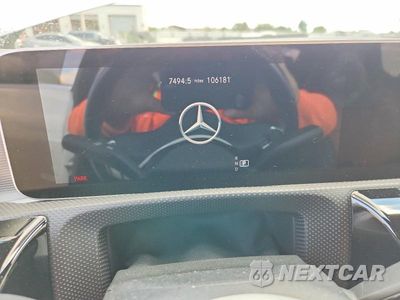 Zdjęcie 9 z 13 samochodu: 2020 MERCEDES-BENZ CLA 250 VIN:W1K5J4GB3LN124987 - miniatura