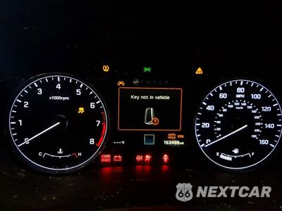 Zdjęcie 9 z 13 samochodu: 2016 HYUNDAI GENESIS 3.8L VIN:KMHGN4JE4GU108413 - miniatura