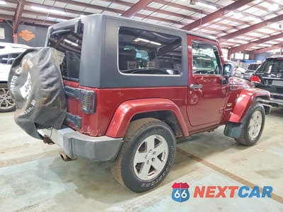 Trzecie zdjęcie samochodu z tyłu: 2008 JEEP WRANGLER SAHARA VIN:1J4FA541X8L512781 - miniatura