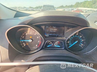 Zdjęcie 9 z 14 samochodu: 2015 FORD ESCAPE SE VIN:1FMCU0GX7FUA87235 - miniatura