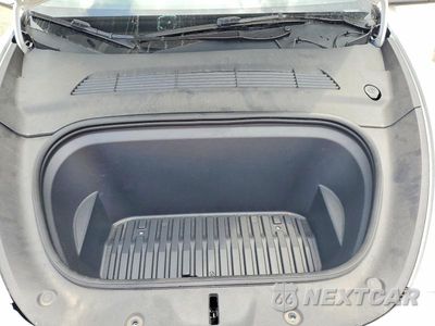 Zdjęcie 11 z 12 samochodu: 2025 TESLA MODEL Y VIN:7SAYGDED9SA352340 - miniatura