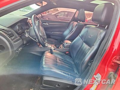 Zdjęcie 7 z 13 samochodu: 2015 CHRYSLER 300 S VIN:2C3CCABG5FH894008 - miniatura