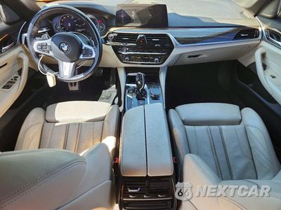 Zdjęcie 8 z 12 samochodu: 2017 BMW 530 I VIN:WBAJA5C36HG894154 - miniatura