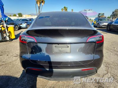Zdjęcie 6 z 13 samochodu: 2024 TESLA MODEL Y VIN:7SAYGDED1RF076359 - miniatura