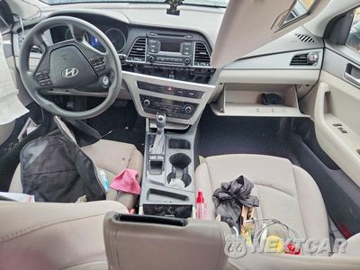 Zdjęcie 8 z 12 samochodu: 2015 HYUNDAI SONATA SE VIN:5NPE24AFXFH068232 - miniatura