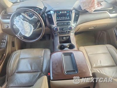 Zdjęcie 8 z 13 samochodu: 2017 CHEVROLET SUBURBAN C1500 LT VIN:1GNSCHKC8HR136364 - miniatura