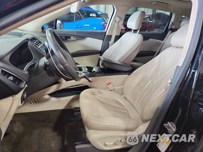 Zdjęcie 7 z 13 samochodu: 2017 LINCOLN MKX RESERVE VIN:2LMPJ8LP0HBL18276 - miniatura